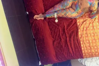 💦😘🍑😈CATCH ME WHILE IM HERE😮‍💨🥴... - Image 4