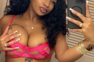 LIMITED AVAILABILITY 📲 LAST NI... - Image 3